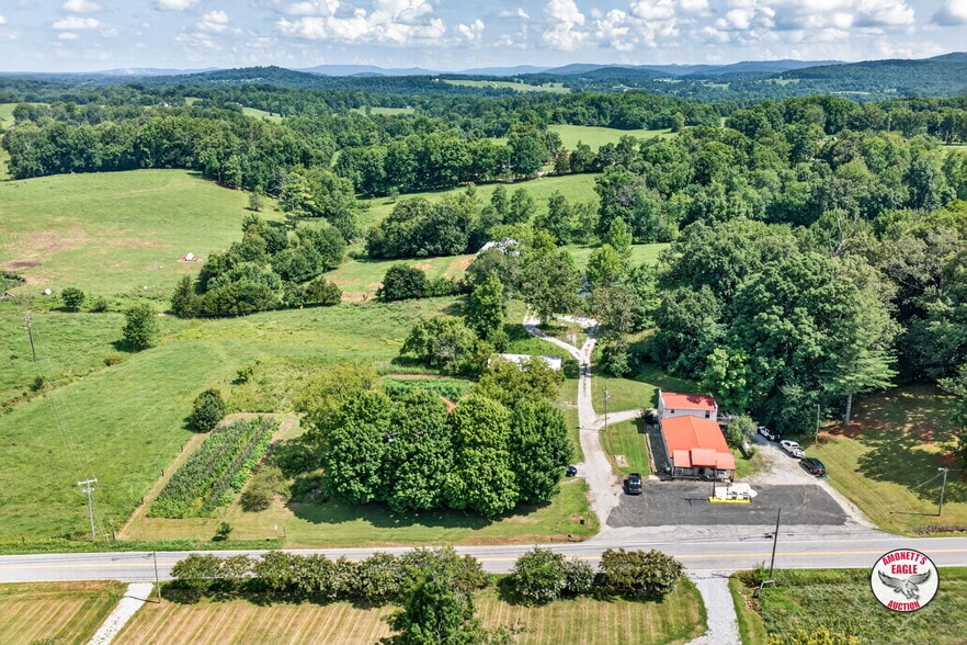 More Photos Of 2969 Moodyville Rd, Byrdstown General Retail For Sale