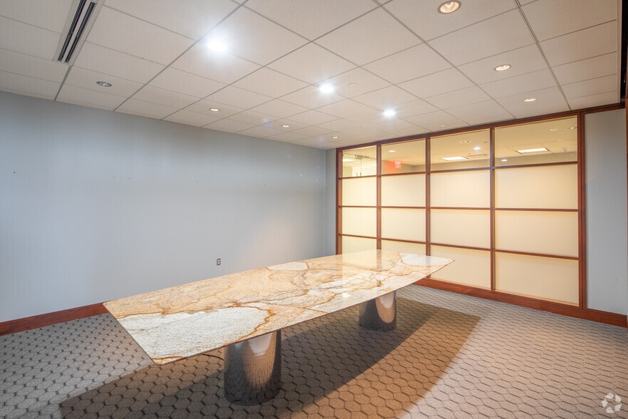 Photo of 30th Floor Ste 