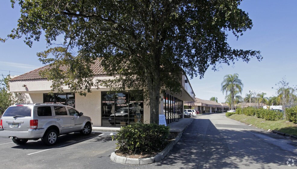 More Photos Of 8424-8458 W Oakland Park Blvd, Sunrise Freestanding For Lease