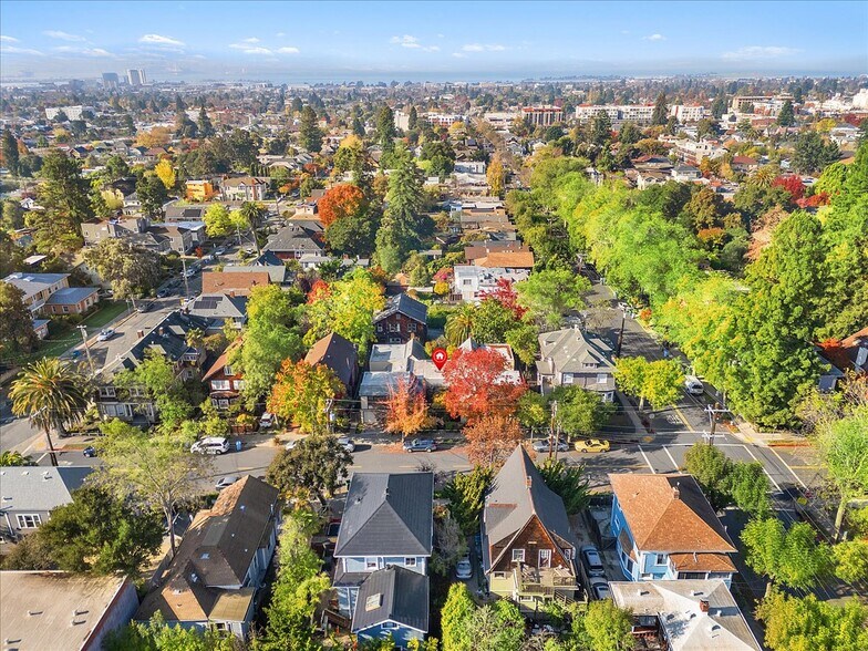 More Photos Of 2702 Dana St, Berkeley Medical For Sale