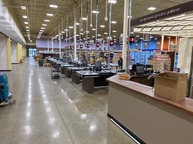 More Photos Of 4060 State Highway 121, Carrollton Unknown For Lease