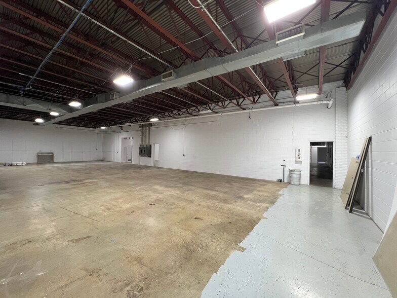 More Photos Of 1-5 Columbia Rd, Branchburg Light Manufacturing For Lease