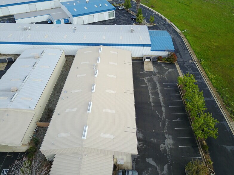 More Photos Of 2482 Progress Dr, Redding Manufacturing For Sale