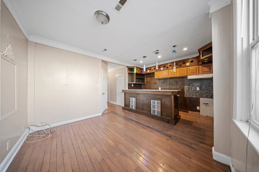 More Photos Of 200-17 Linden Blvd, Saint Albans Medical For Sale