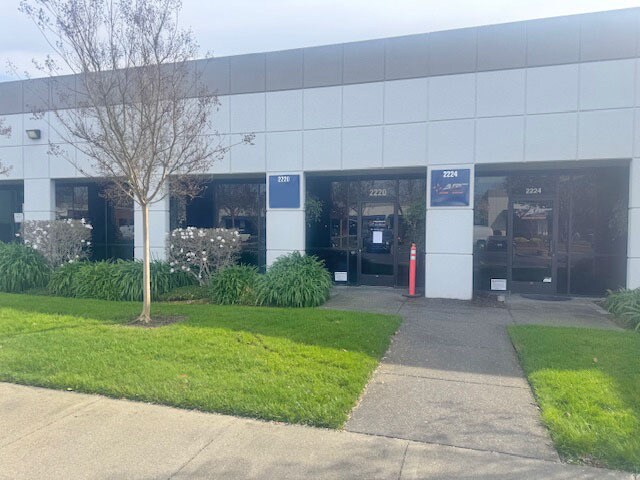More Photos Of 2220-2240 Northpoint Pky, Santa Rosa Flex For Lease