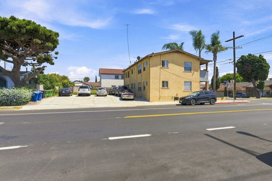 More Photos Of 580 W 22nd St, San Pedro Apartments For Sale
