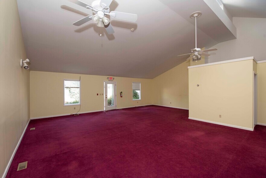 More Photos Of 17-19 S Main St, Manville Loft Creative Space For Sale