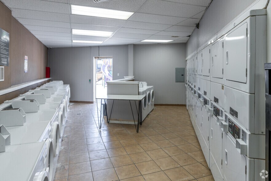 More Photos Of 5249 Wren Ave, El Paso Apartments For Sale