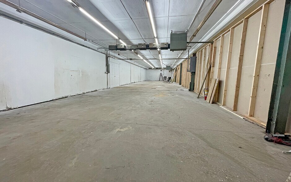 More Photos Of 142 Reno Ave, New Cumberland Warehouse For Lease