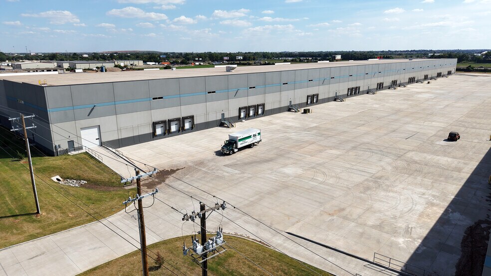 More Photos Of 9500 W Reno Ave, Oklahoma City Unknown For Lease