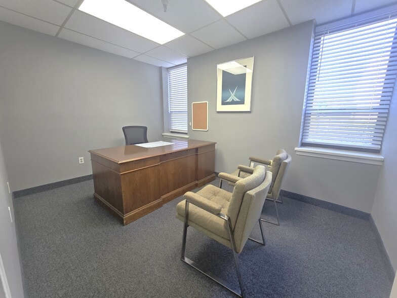 Primary Photo Of 881 Allwood Rd, Clifton Medical For Lease