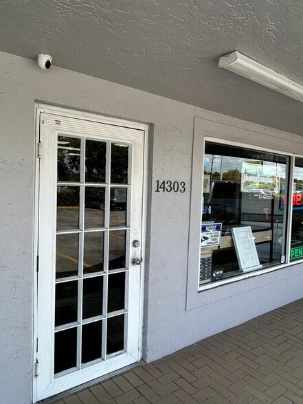 More Photos Of 14301-14307 S Dixie Hwy, Miami Storefront For Sale