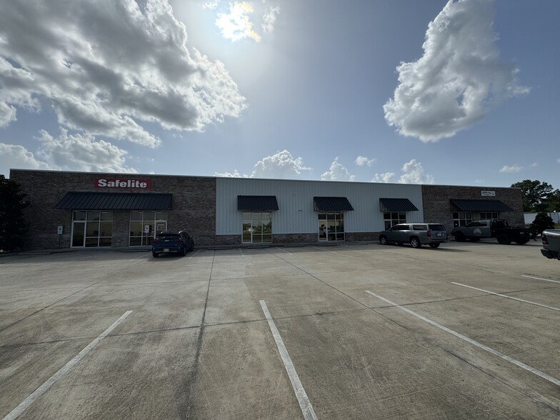 Primary Photo Of 119 Enterprise Dr, Madison Warehouse For Lease