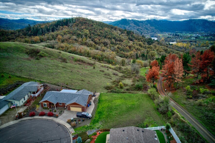 More Photos Of 140 Erin Ct, Roseburg Land For Sale