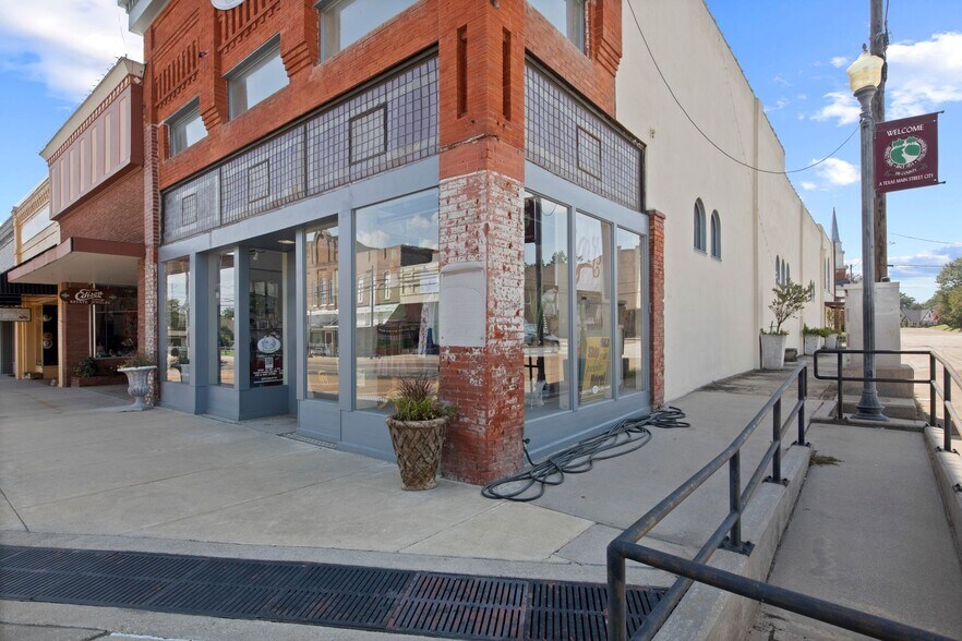 Primary Photo Of 219 N Main St, Winnsboro Storefront For Sale