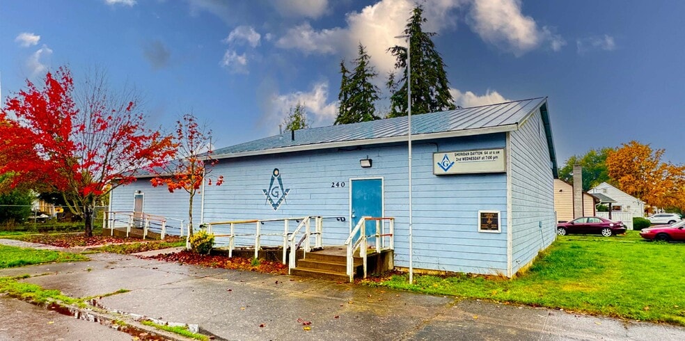 Primary Photo Of 240 NW Washington St, Sheridan Lodge Meeting Hall For Sale