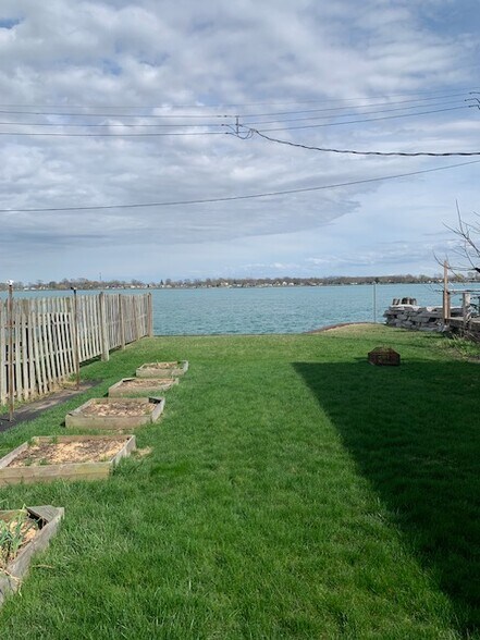More Photos Of 447 S Water St, Marine City Office Residential For Sale
