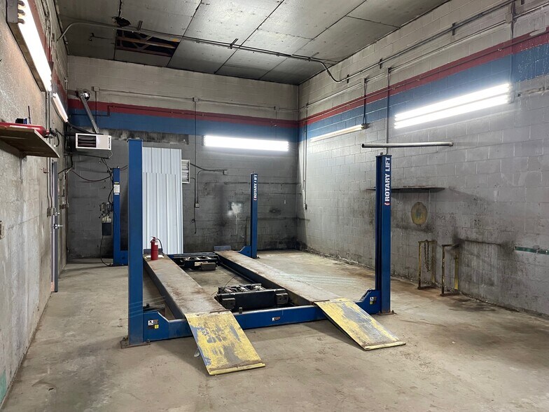 More Photos Of 4040 Saltsburg Rd, Murrysville Auto Repair For Sale