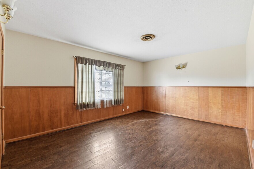 More Photos Of 1839 Henderson rd, Angleton Land For Sale