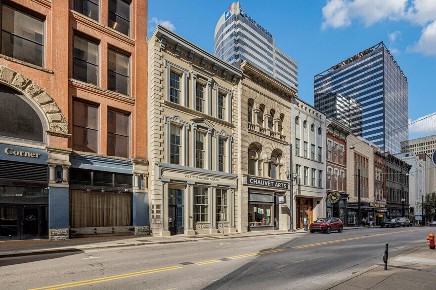 More Photos Of 213 5th Ave N, Nashville Office For Sale