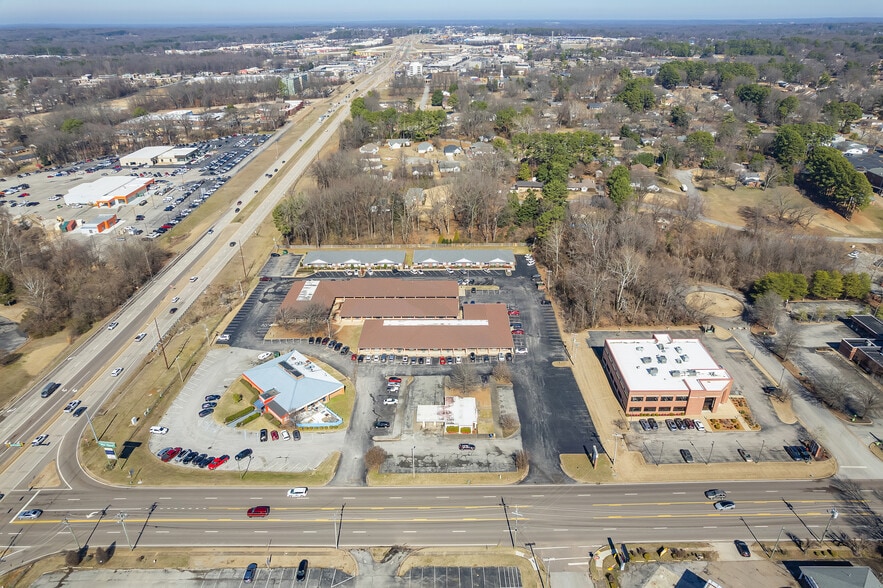 More Photos Of 385 N Parkway, Jackson Bank For Sale