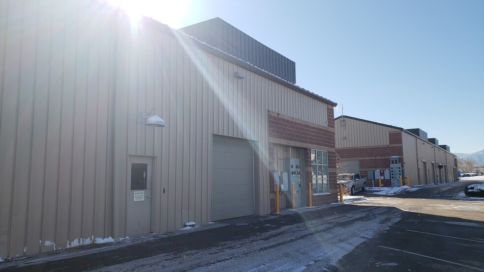 More Photos Of 4847 Pearl St, Boulder Warehouse For Lease