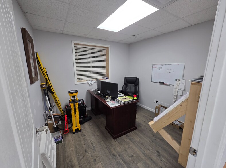 More Photos Of 105 Gelo Rd, Rocky Mount Warehouse For Lease