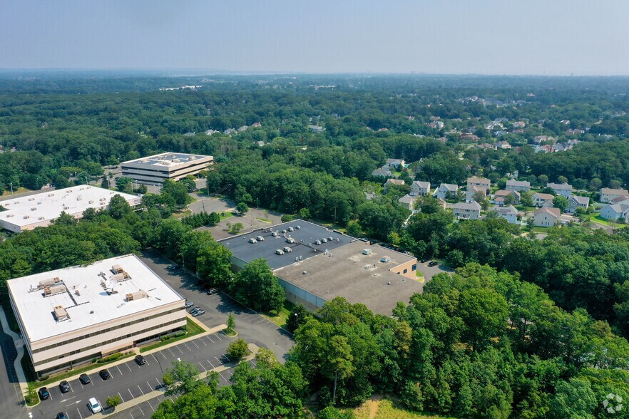 More Photos Of 40 Christopher Way, Eatontown Research And Development For Lease