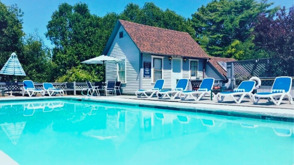 More Photos Of 20 Nubble Rd, York Beach Hotel For Sale