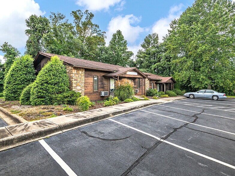 Primary Photo Of 141 Glenn Bridge Rd, Arden Light Distribution For Lease