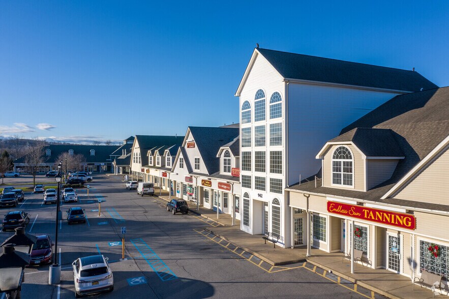 More Photos Of 942 Route 376, Wappingers Falls Unknown For Lease