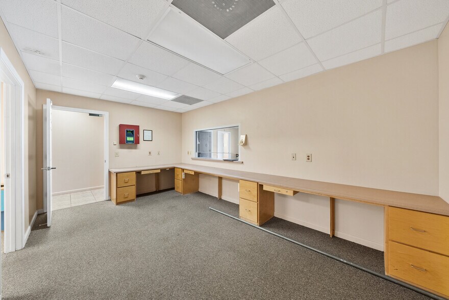 More Photos Of 210 N Tyndall Pky, Panama City Medical For Sale