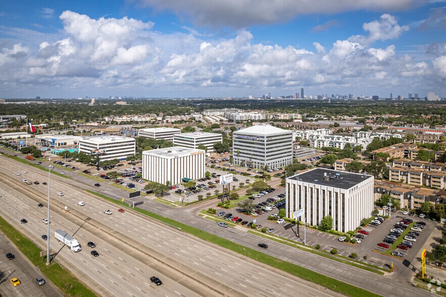 More Photos Of 2636 S Loop Fwy W, Houston Office For Lease