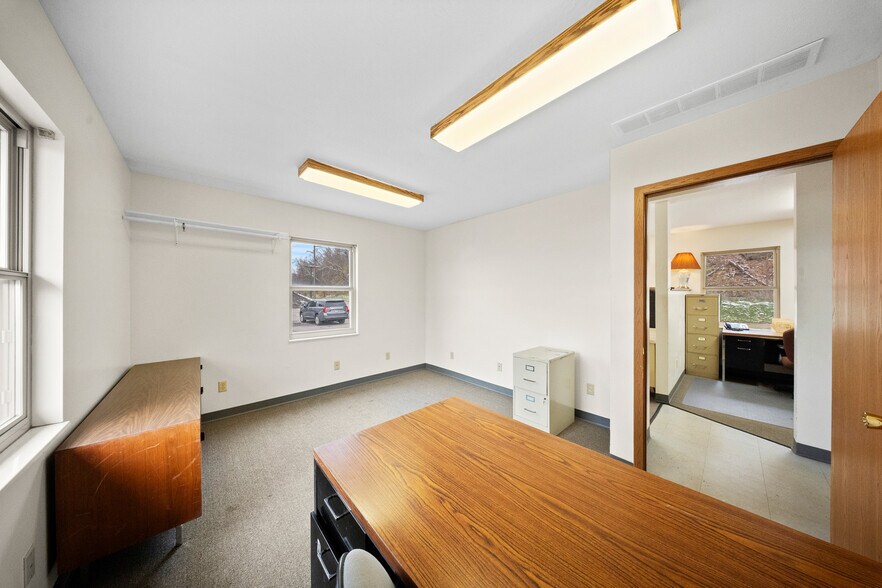 More Photos Of 100 Armco Rd, Ashland Manufacturing For Lease