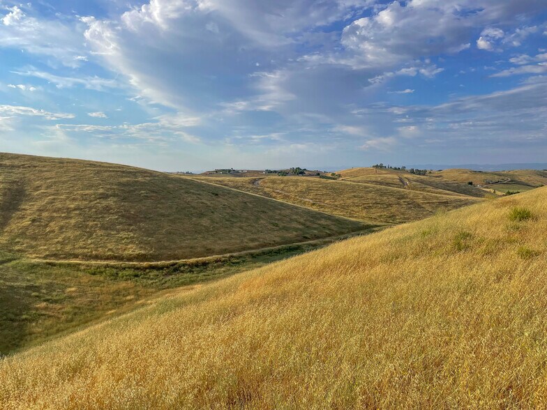 More Photos Of 0 E. 41 Hwy, Templeton Land For Sale