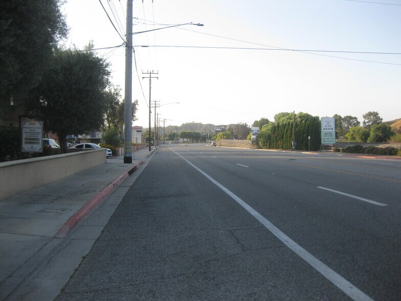 More Photos Of 26081 Bouquet Canyon Rd, Santa Clarita Freestanding For Lease
