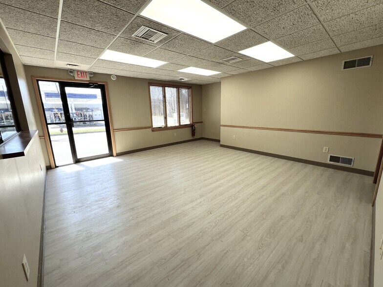 More Photos Of 155 Mount Pleasant Rd, West Newton Medical For Lease