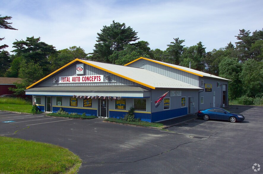 More Photos Of 2544-2546 Cranberry Hwy, Wareham Freestanding For Sale