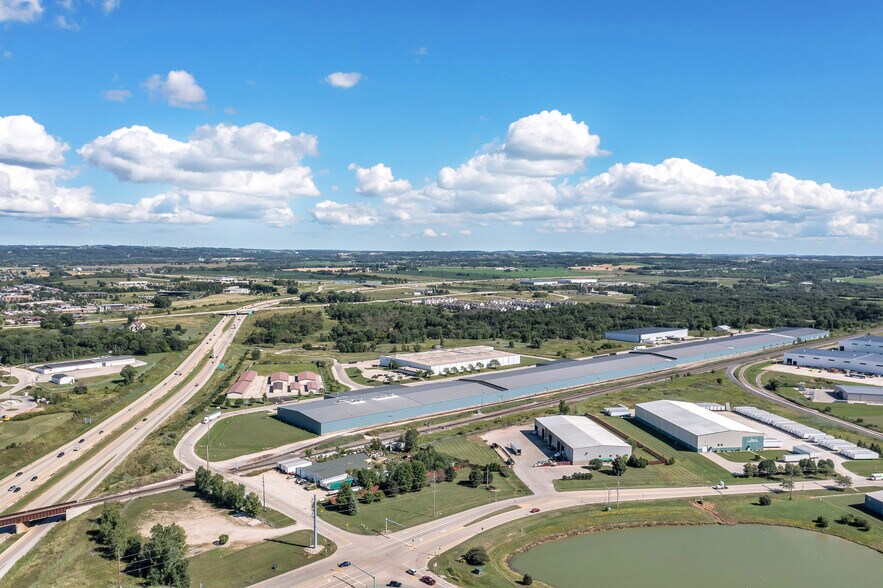 More Photos Of 122-342 Kohlman Rd, Fond Du Lac Industrial For Sale