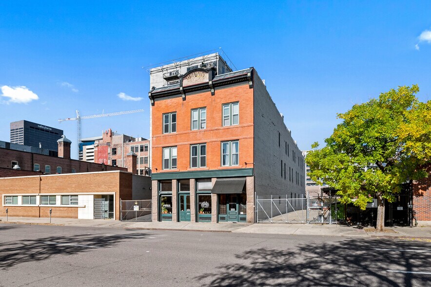 More Photos Of 2031-2033 Curtis St, Denver Apartments For Lease