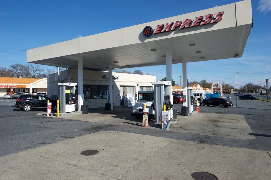 More Photos Of 9400-9560 Lanham Severn Rd, Lanham Seabrook Unknown For Lease