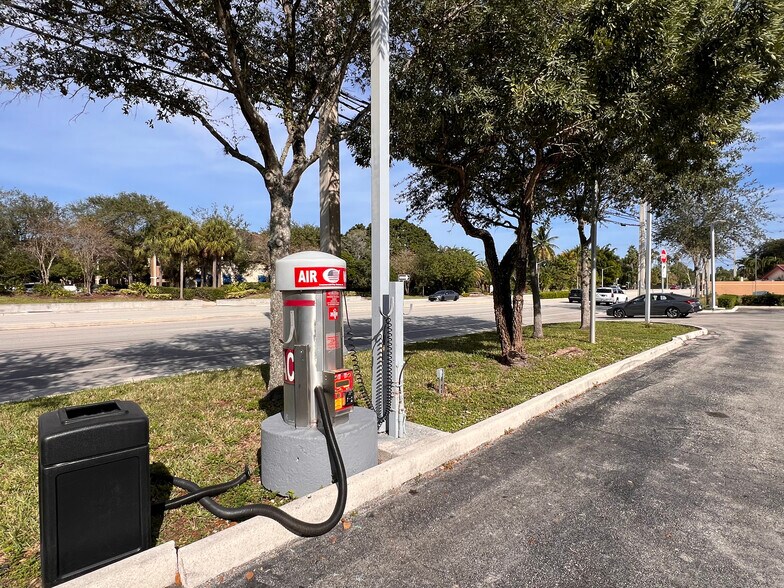 More Photos Of 7380 Wiles Rd, Coral Springs Freestanding For Sale
