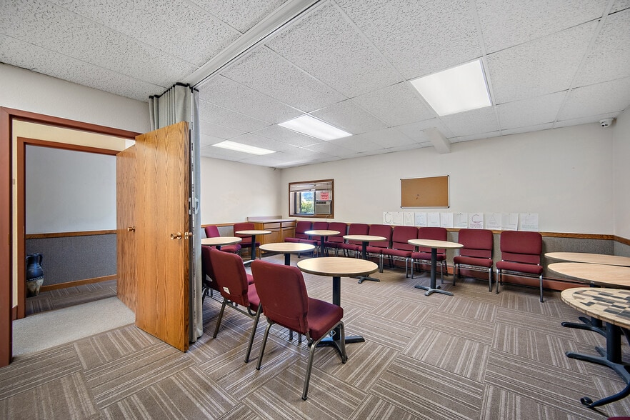 More Photos Of 820 N 30th St, Colorado Springs Religious Facility For Sale