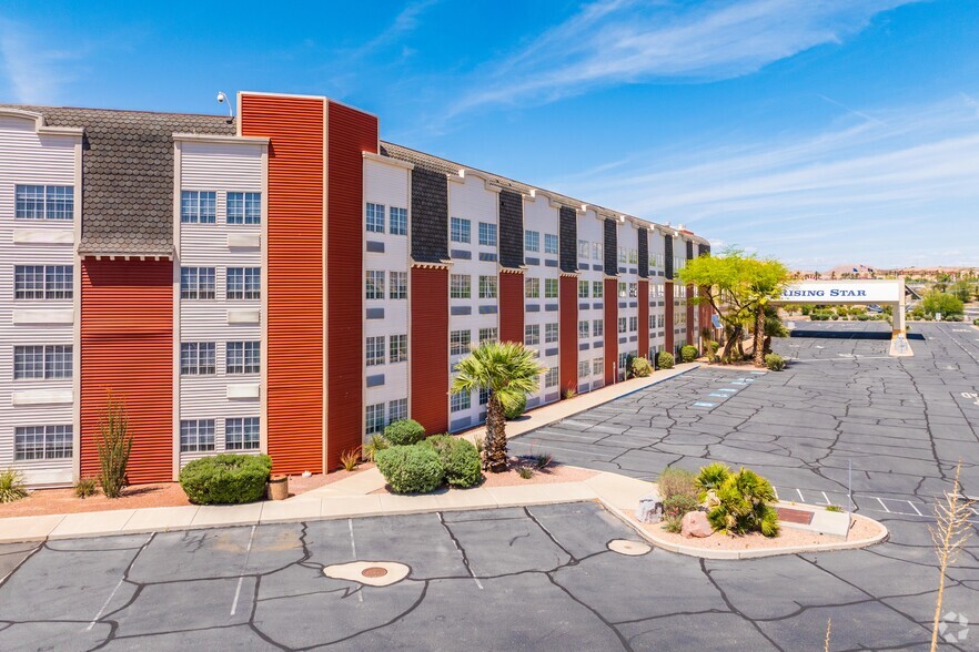 Primary Photo Of 333 N Sandhill Blvd, Mesquite Hotel For Sale