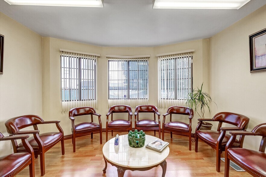 More Photos Of 120 S San Antonio Ave, Ontario Medical For Lease