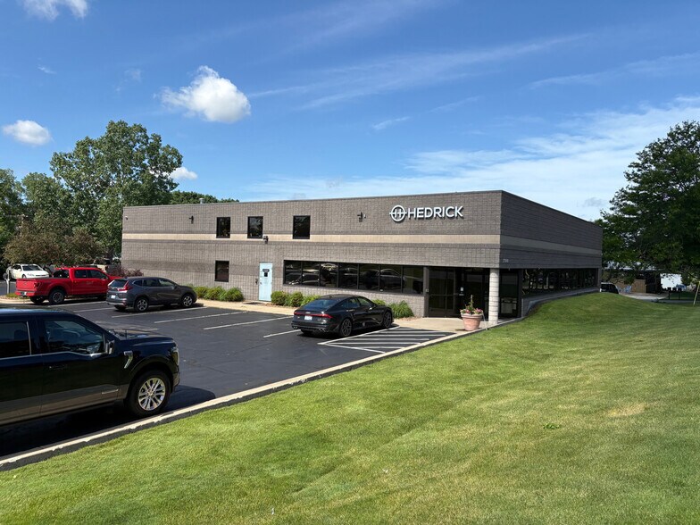 Primary Photo Of 2360 Oak Industrial Dr NE, Grand Rapids Flex For Sale