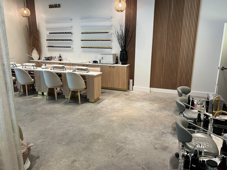 More Photos Of 8133 Bergenline Ave, North Bergen Storefront Retail Residential For Lease