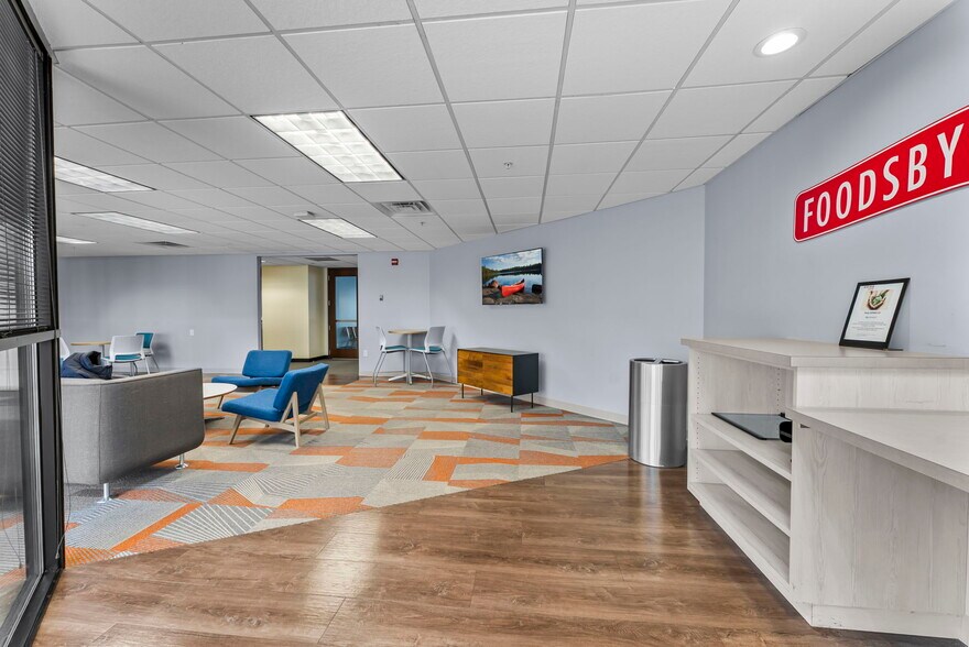 More Photos Of 7301 Ohms Ln, Edina Office For Lease