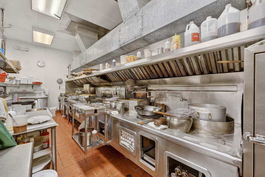 More Photos Of 1614 21st St, Sacramento Restaurant For Sale