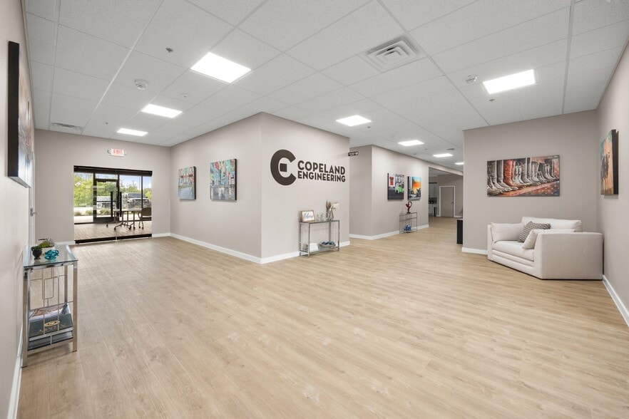 More Photos Of 730 S Bell Blvd, Cedar Park Office For Lease